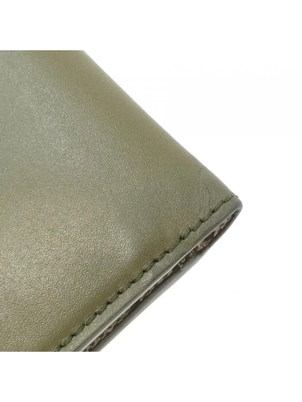 Gucci GG Emblem Aafya Wallet
